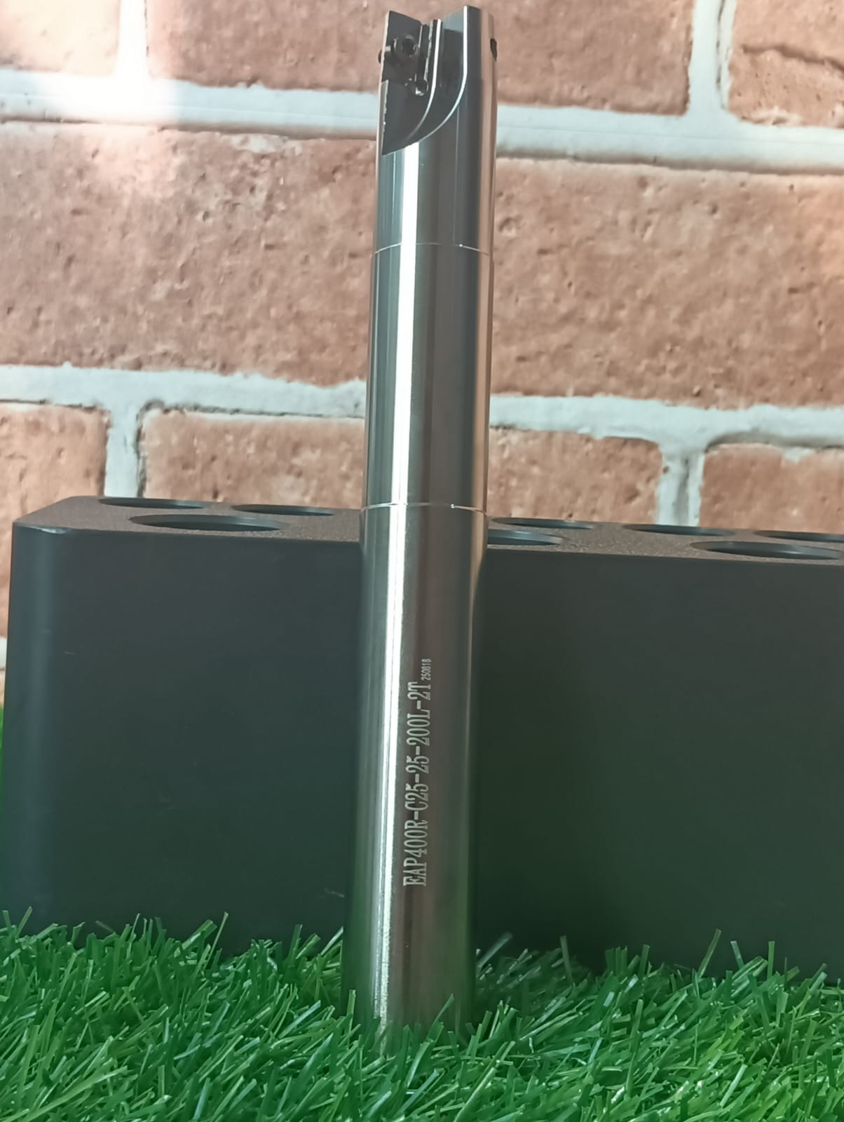 EAP400R-C25-D25-200L-2T = (APMT1604)