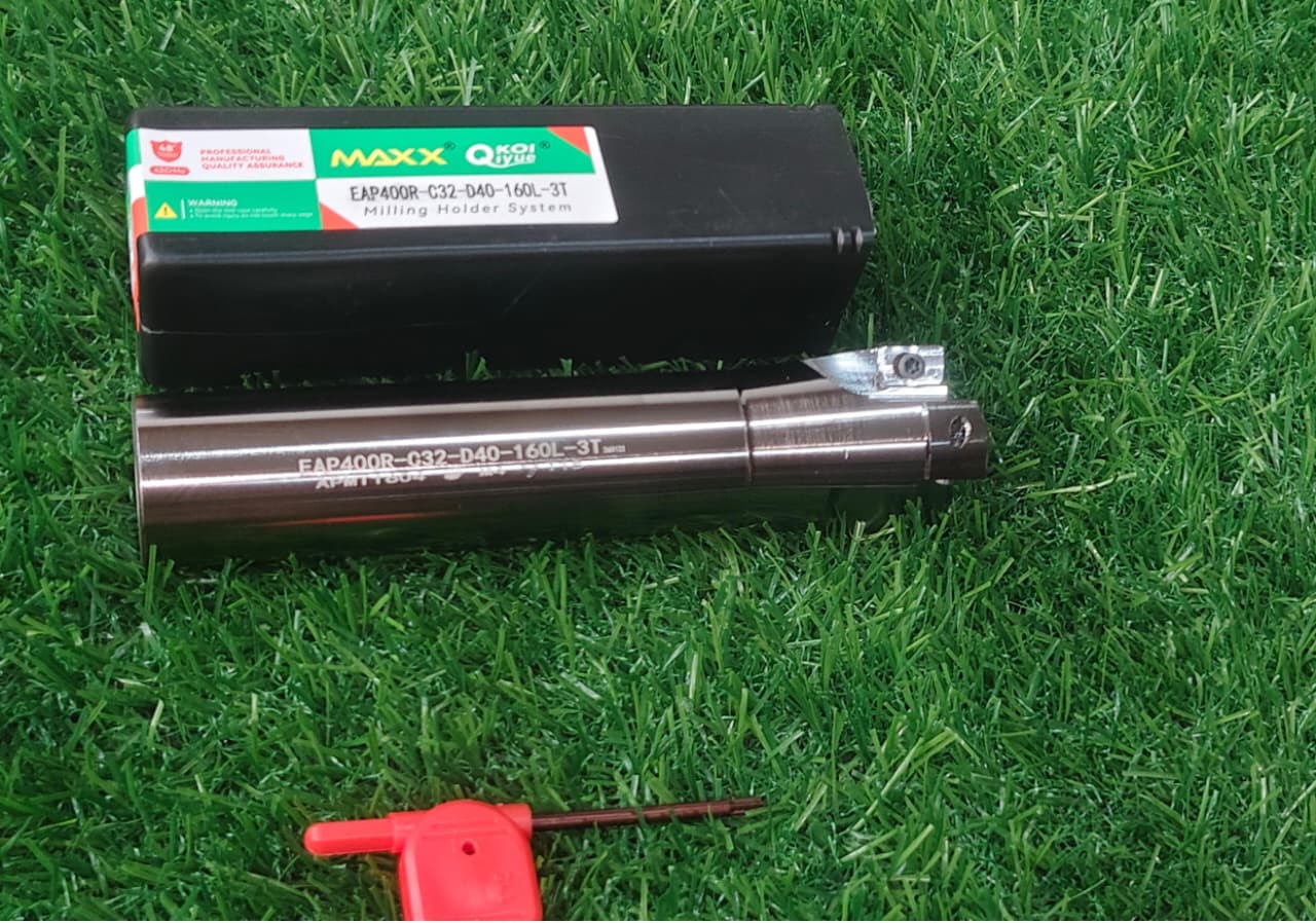 EAP400R-C32-D40-160L-3T = (APMT1604)
