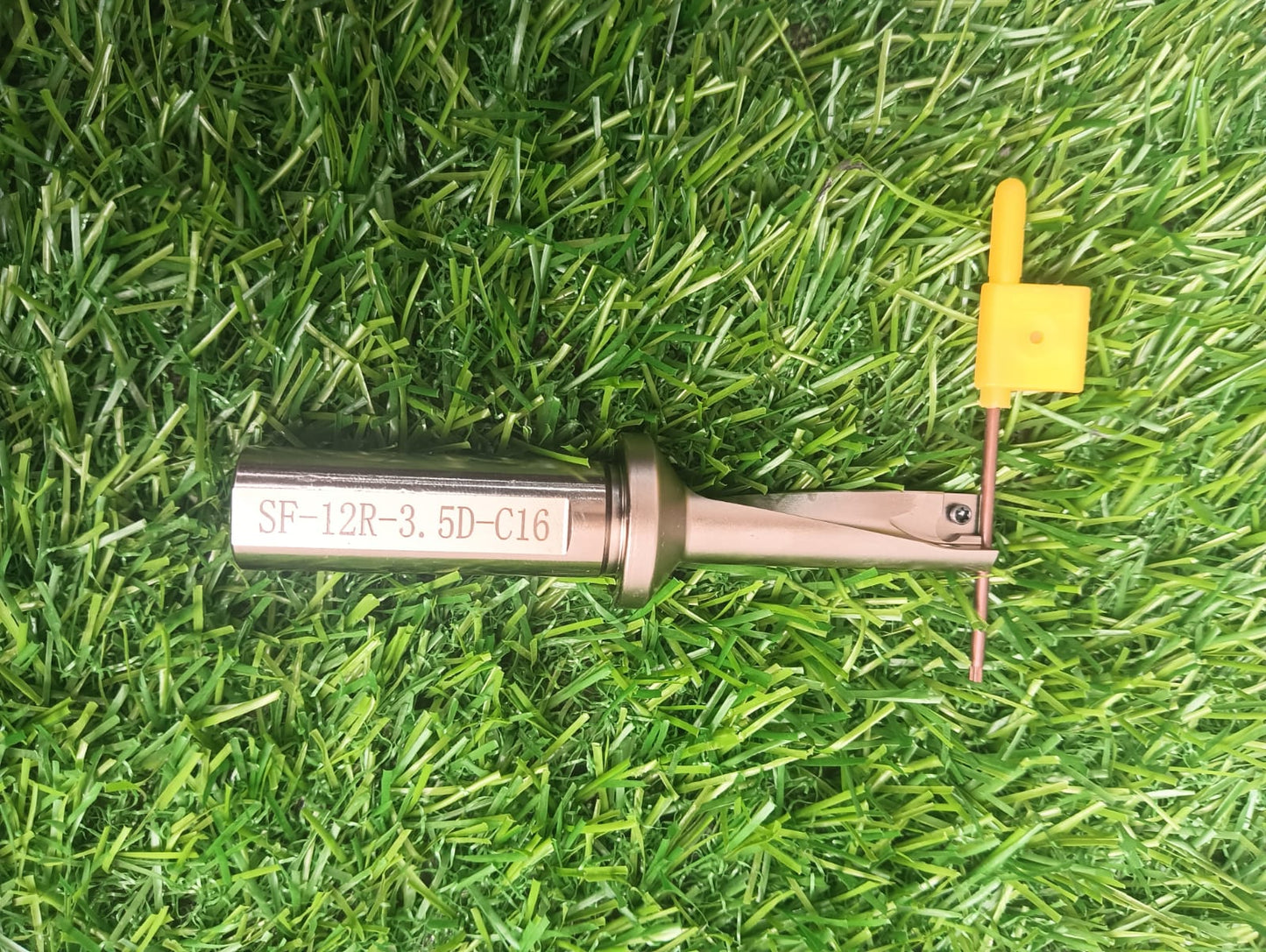 SF-12R-3.5D-C16 = (XCMT060204)